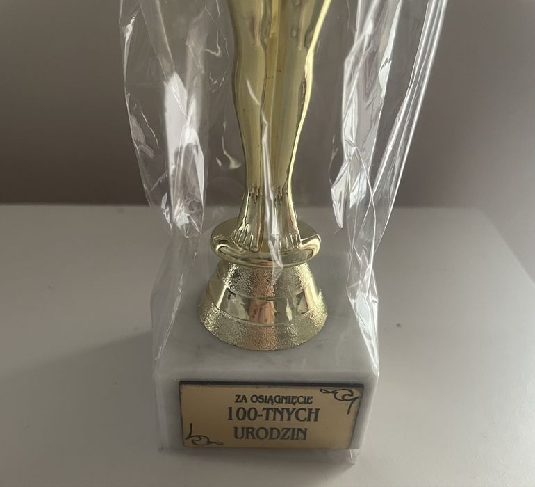 statuetka 100 urodziny