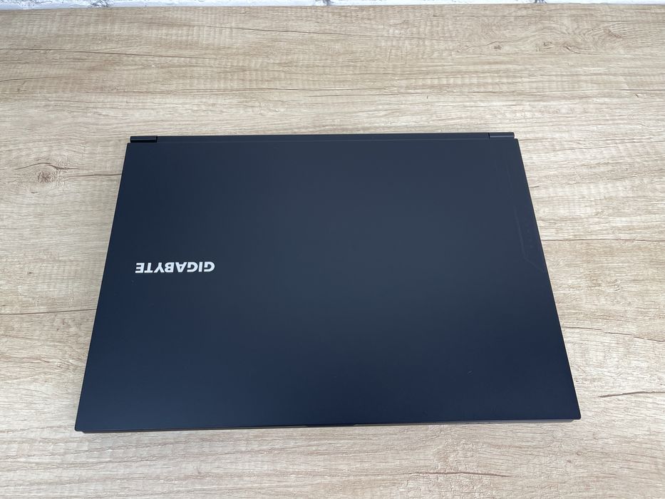 Ігровий ноутбук Gigabyte G6 i7-13620H RTX 4060 16/1TB