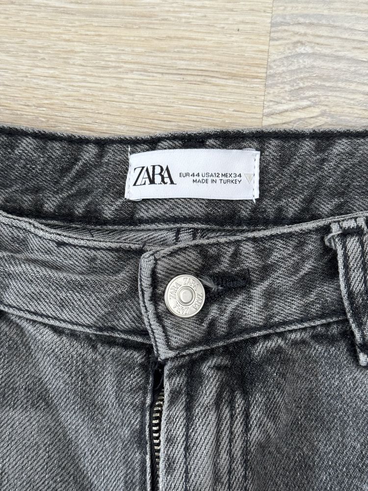 Джинсы Zara