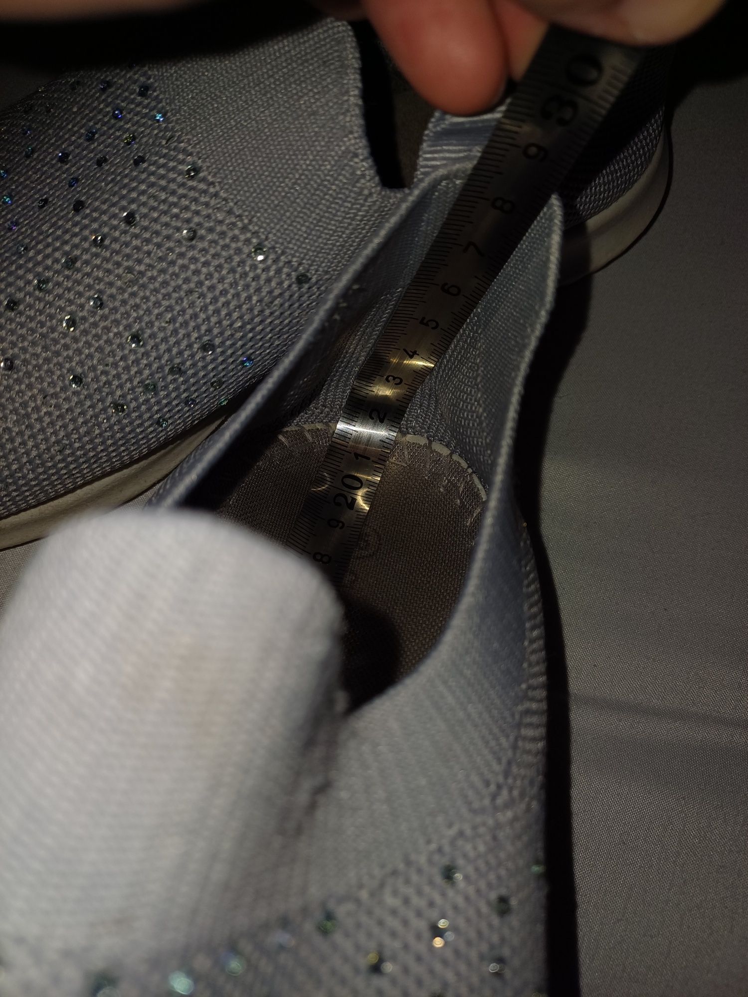 Buty sportowe trampki wsuwane rozmiar 35 wkładka 21,5cm