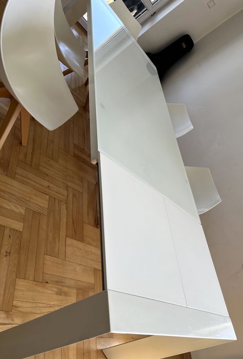 Stół biały, szklany do salonu, rozkładany wraz z krzesłami 6-10 osób