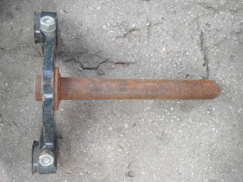 Нижняя и верхняя траверсы  ИЖ  Планета  Спорт.