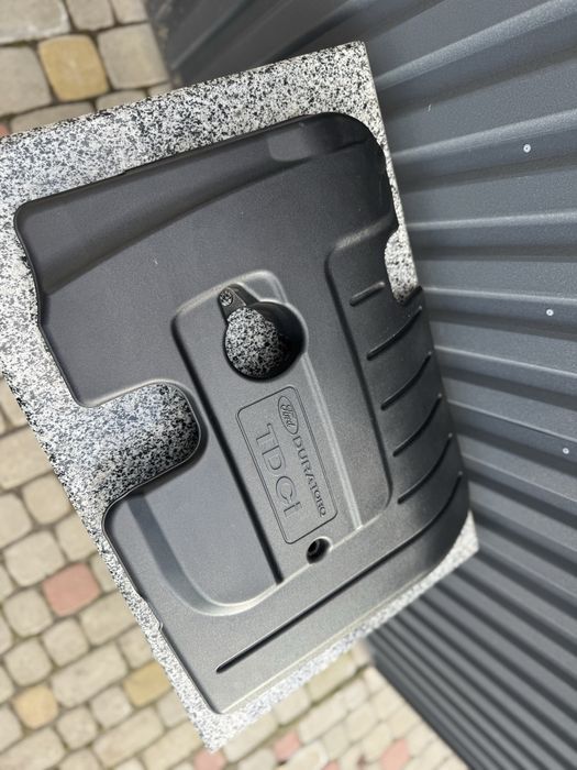 Форд Фокус 2 Декоративна Кришка Двигуна 1.6 TDCI Декоратывная Крышка