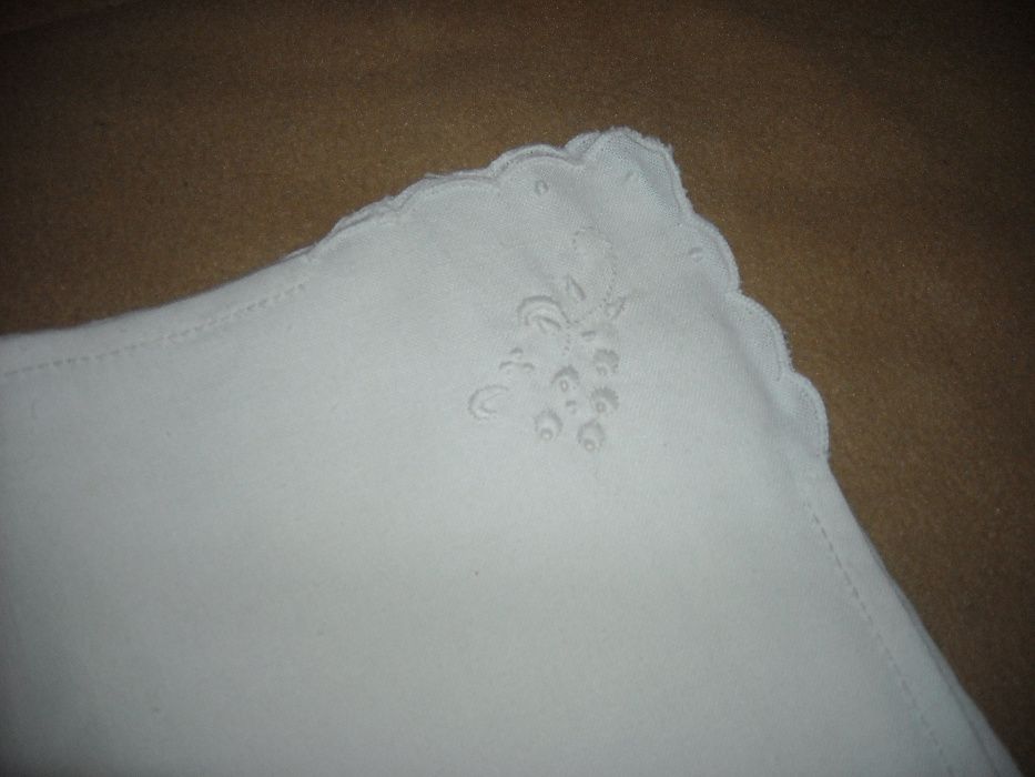 Guardanapos em linho fino bordados Novos 12pcs