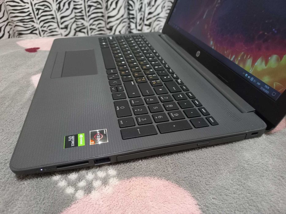 Игровой Видео GTX 1050 Ti  (4 ГБ)   AMD Ryzen 5" / SSD/  HP Laptop 15