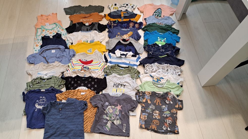 Ogromna duża paka paczka 86 92 ubranek Koszulki kurtki jeansy bluzy