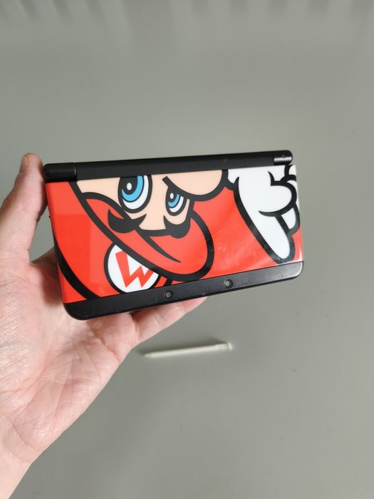 New nintendo 3DS Preta Super Mario 32GB e Homebrew