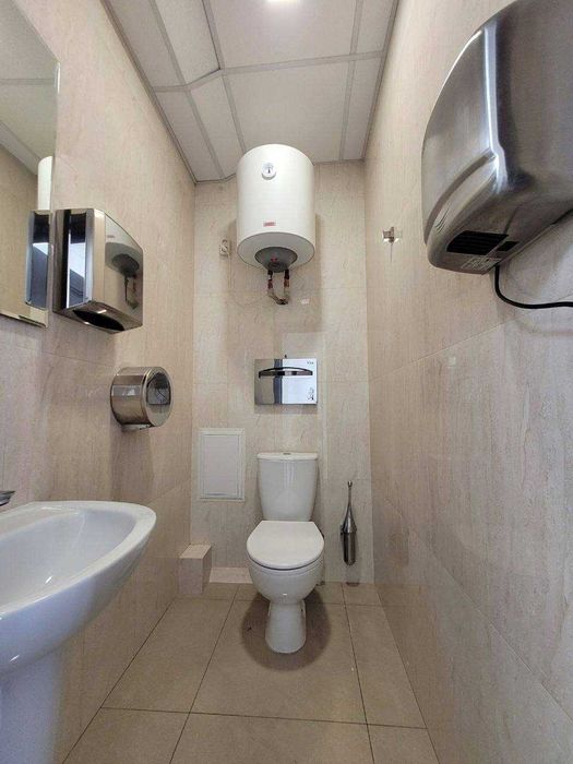 Оренда офісу на Подолі, метро Контрактова площа, новий ремонт