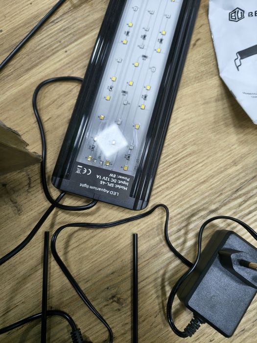 Lampa do akwarium