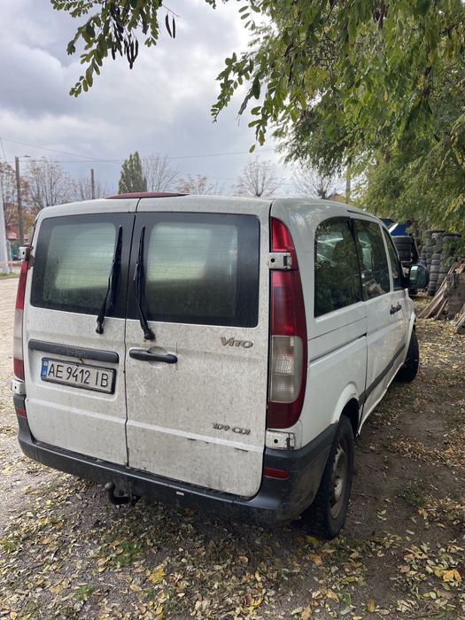 Vito 639 з неробочим двигуном