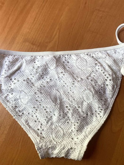 Низ купальниках  р 46-48