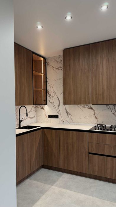 БЕЗ КОМІСІЇ!!! модна 1 кімнатна квартира з сучасним ремонтом. ЦЕНТР