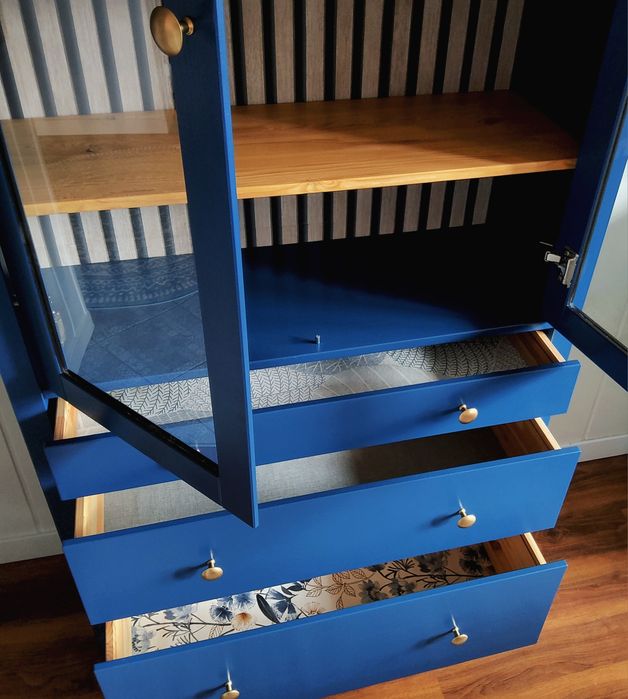 Kredens drewniany witryna ikea hemnes leksvik regal szafa komoda