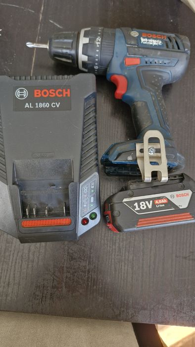 Máquina Bosch bateria e carregador