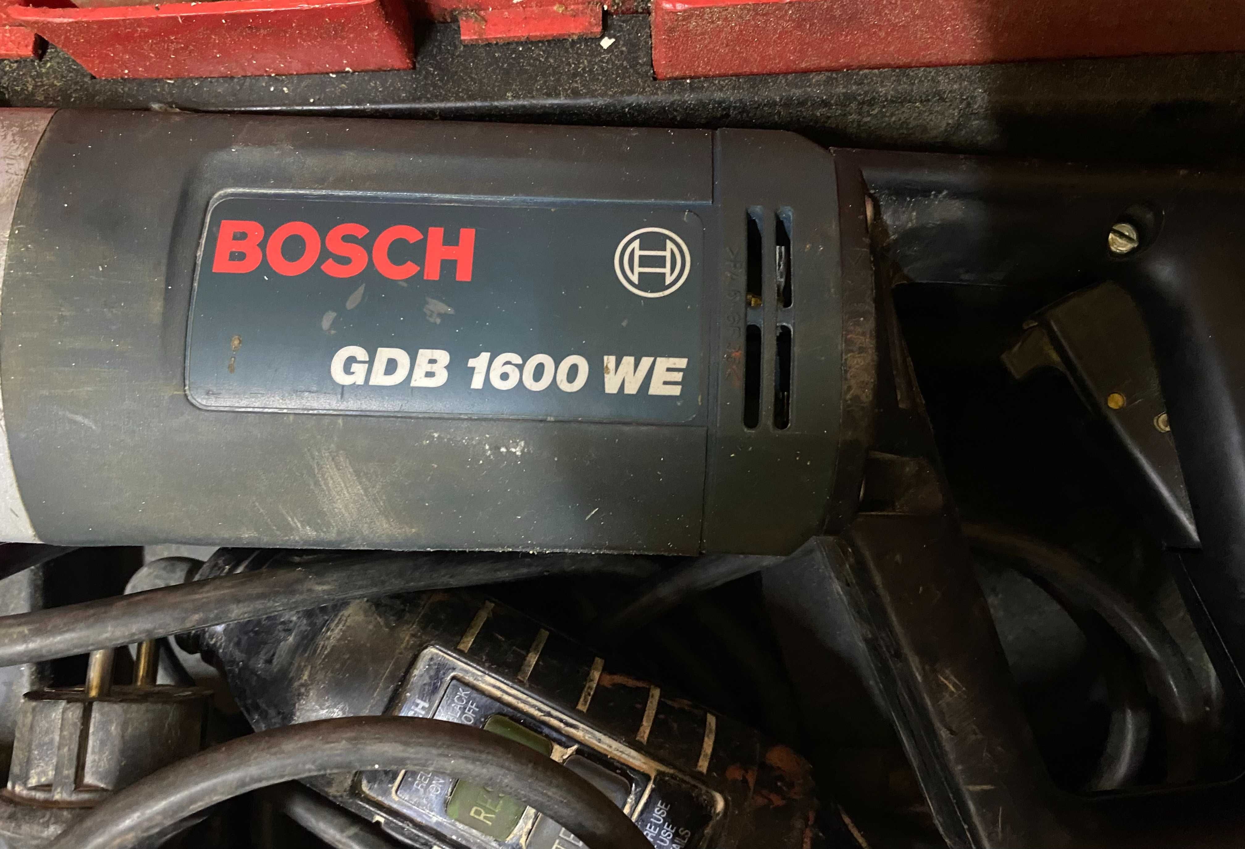 Дриль алмазного буріння GDB 1600 WE BOSCH + водовловлювач