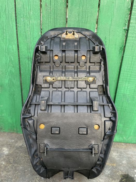 Продам сідушку до Kawasaki ER5