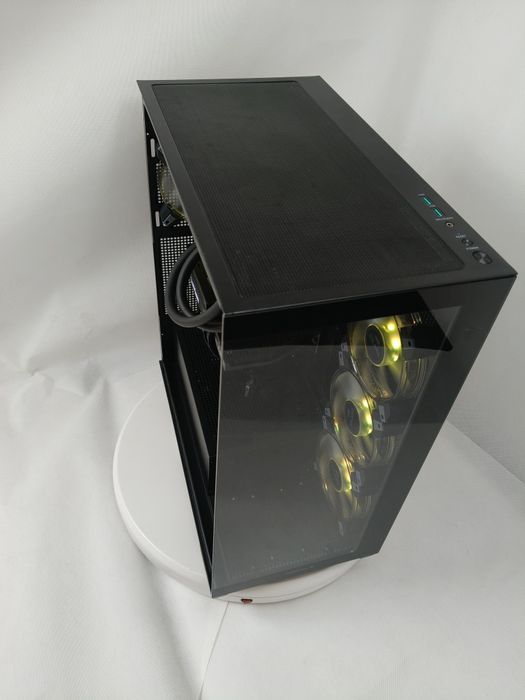 Komputer Gamingowy Ryzen 7 9800X3D,RTX 5070,32 GB,SSD,Win 11,USDT