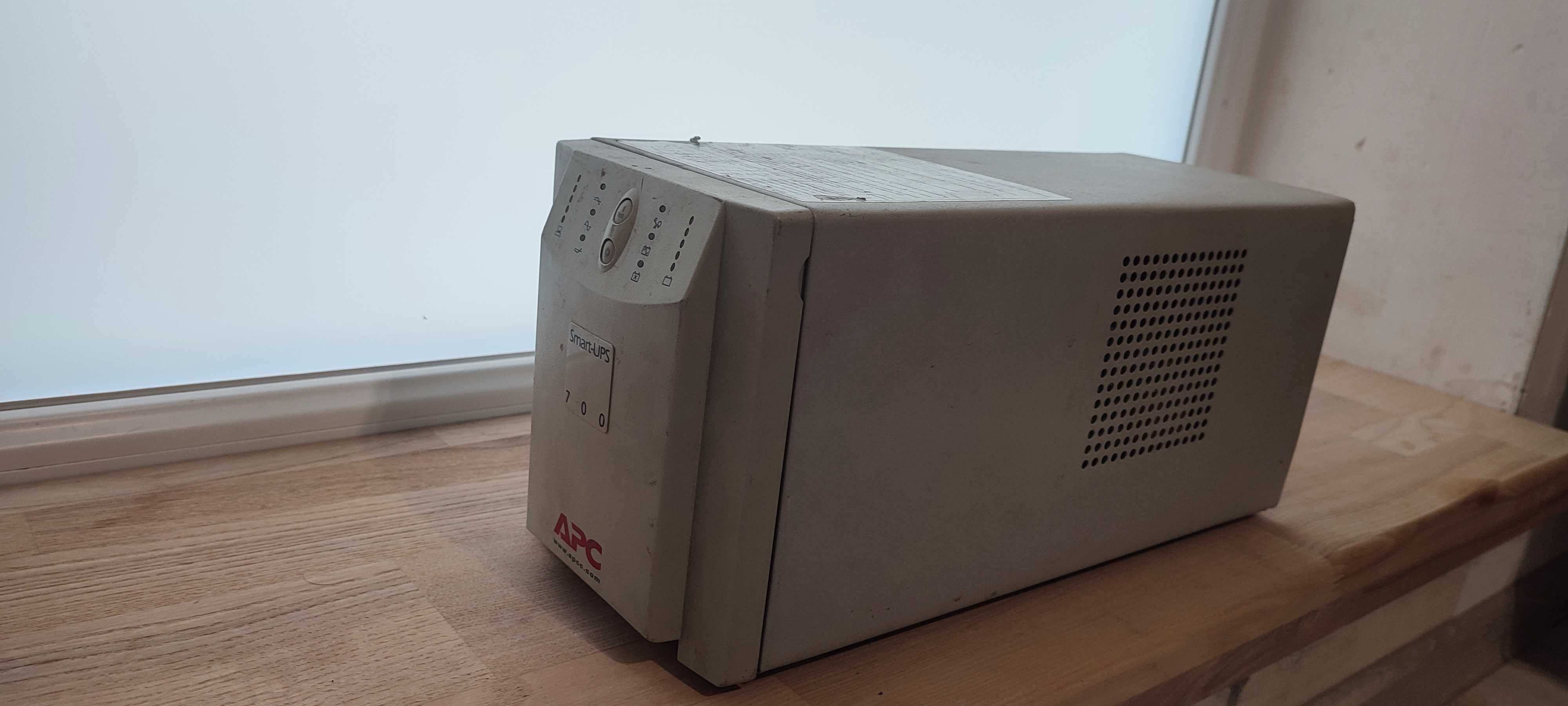 Apc smart 700inet чистий сінус для котла і др задач