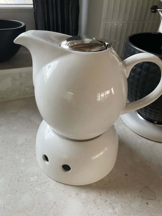 Imbryk podgrzewany czajniczek bialy podgrzewacz