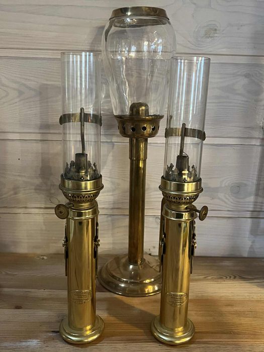 Lampa naftowa marynistyczna oficerska mosiadz 1842r sygnowana antyk