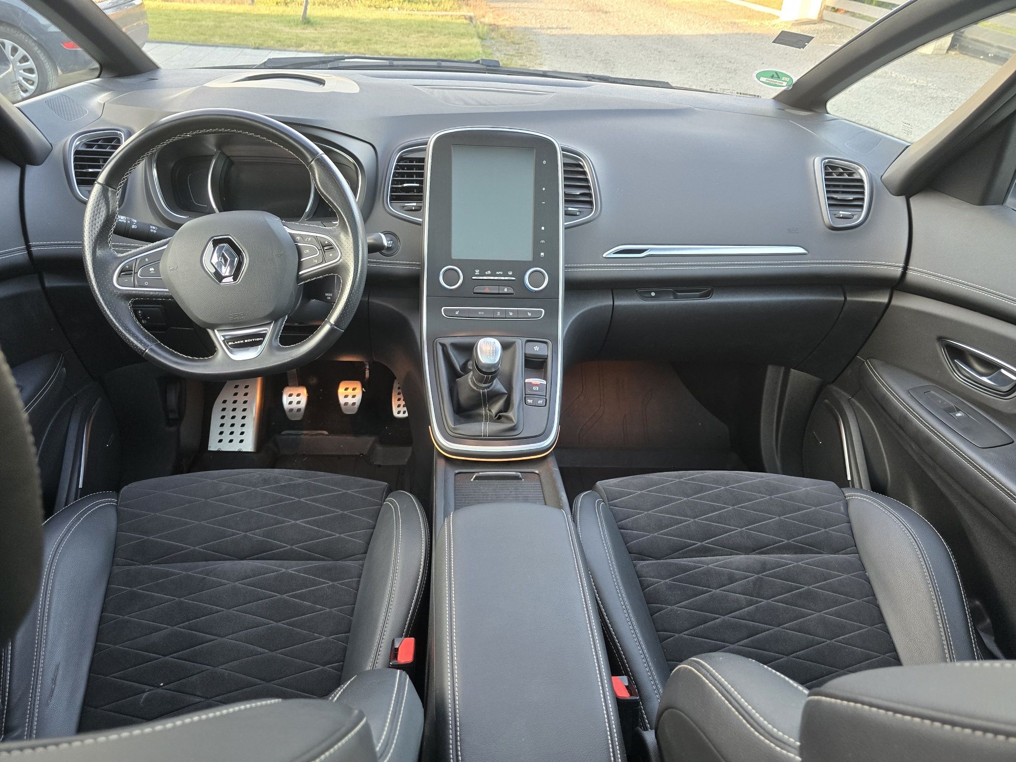Renault Grand Scenic Black Edition 1.33 tce 160kM, jedynie 52 tkm.