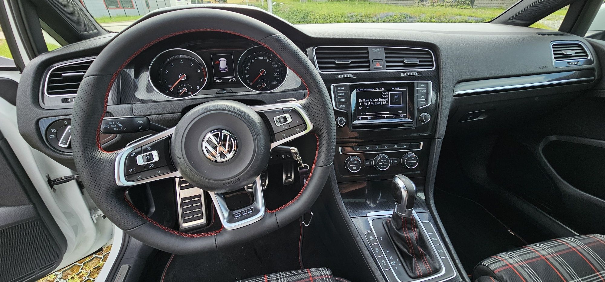 Volkswagen Golf 7 GTI Performance