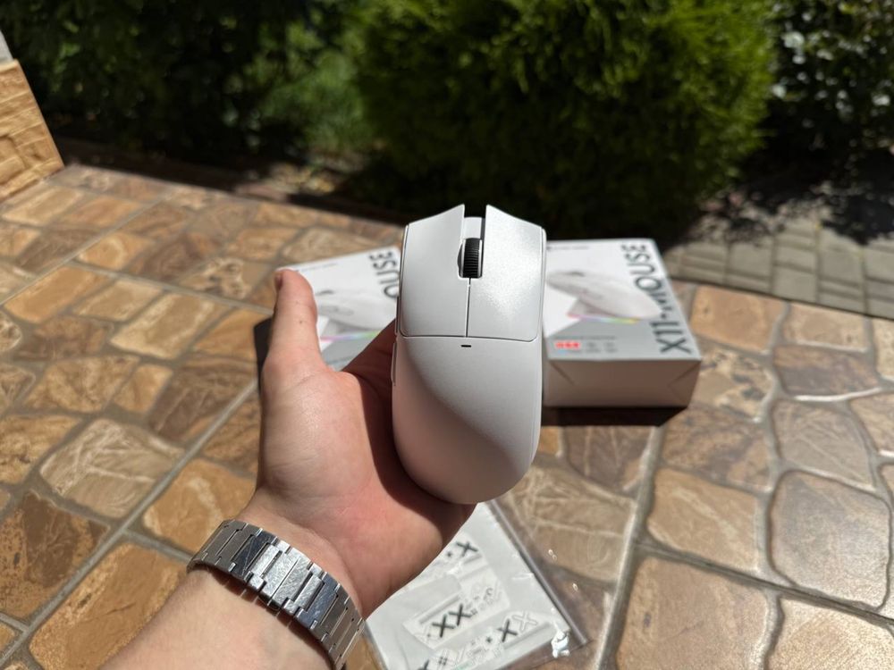 Attack Shark X11 – ultralekka myszka 3w1 z RGB i stacją ładowania