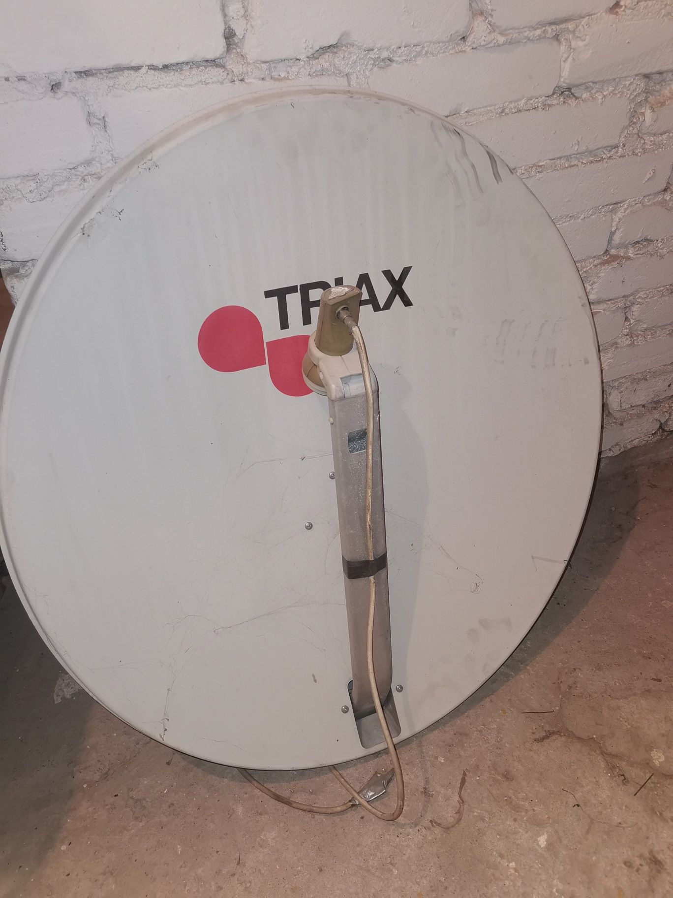 Dekoder cyfra plus , antena , pilot