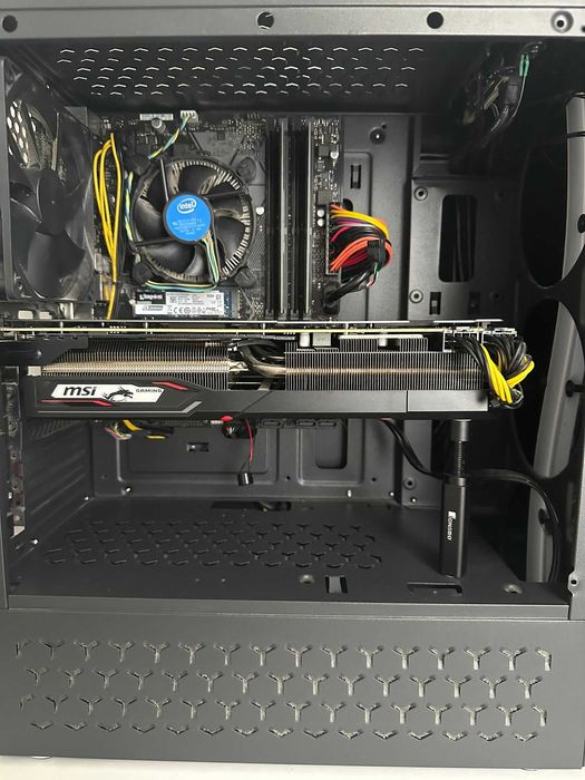 PC Gaming i5-9400F /AMD Radeon RX 5600 XT, 6GB /16GB RAM