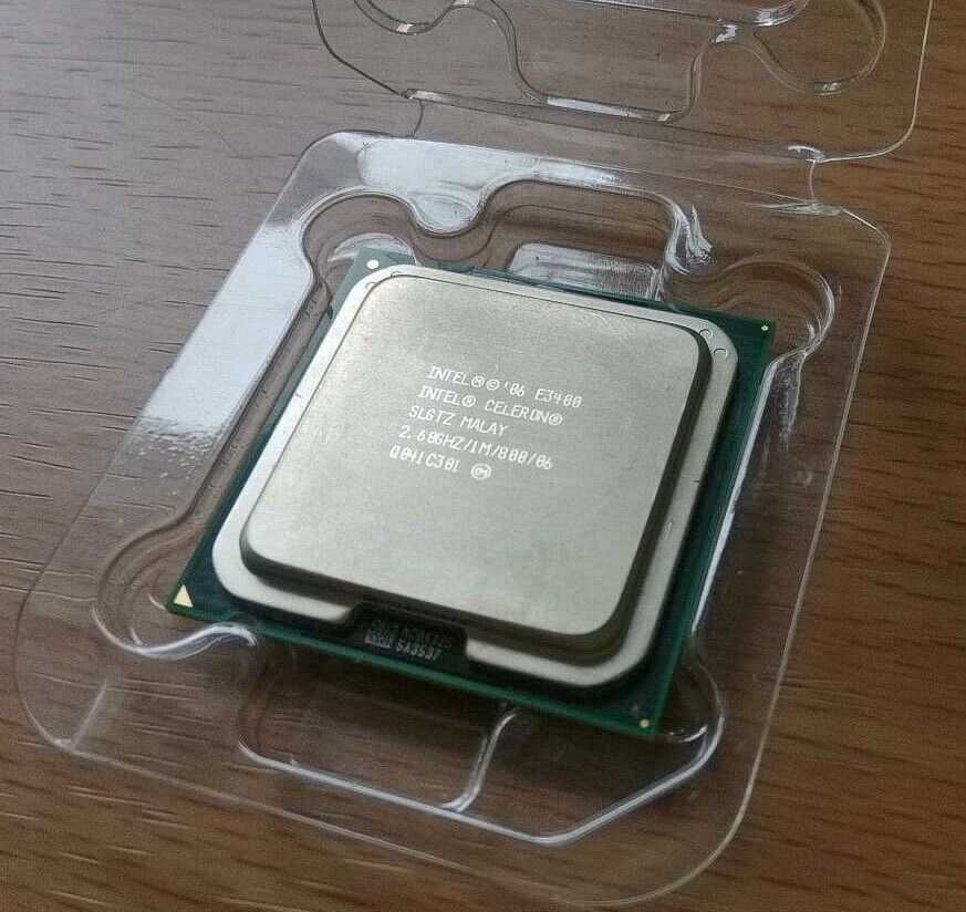 CPU Intel s775 Celeron E3300 (2 ядра, Wolfdale/2.5GHz/800MHz/1MB L2)