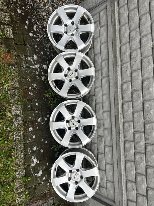 Felgi aluminiowe 16” .5x 114,3 Et 35.