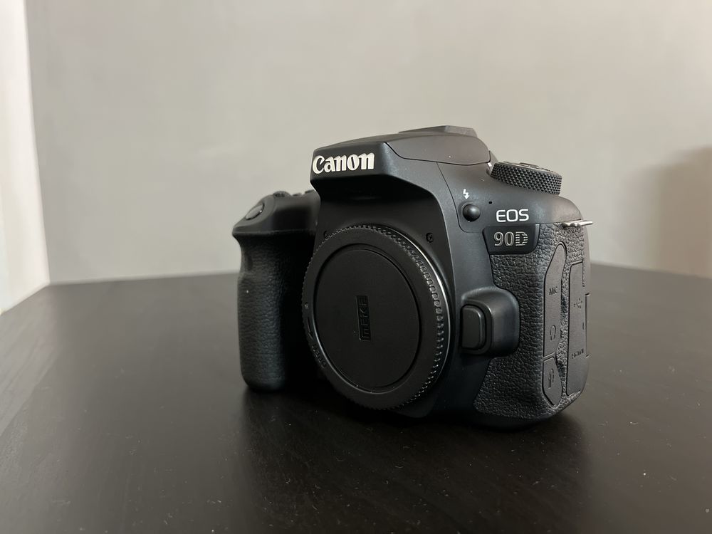 Canon 90D (APS-c) 32,5 mp