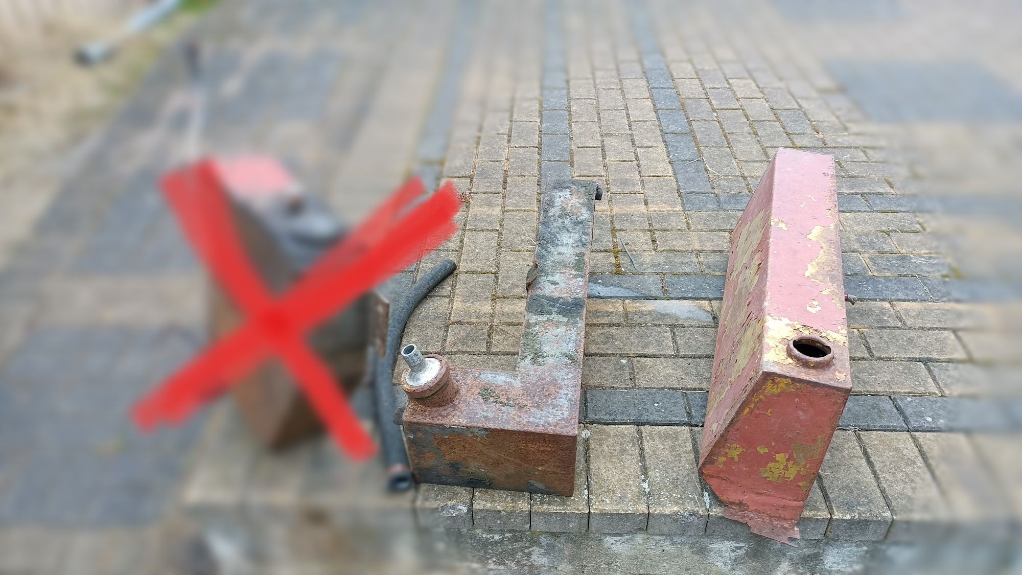 Zbiorniki na paliwo i olej hydrauliczny do wózka widłowego