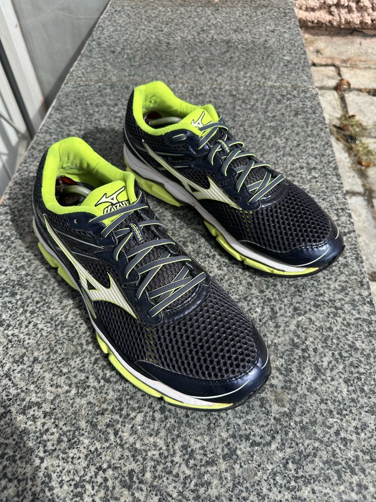 Mizuno Wave Enigma 5 45 размер оригинал кроссовки