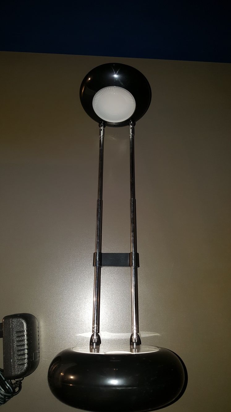 Lampa biurkowa LED czarna