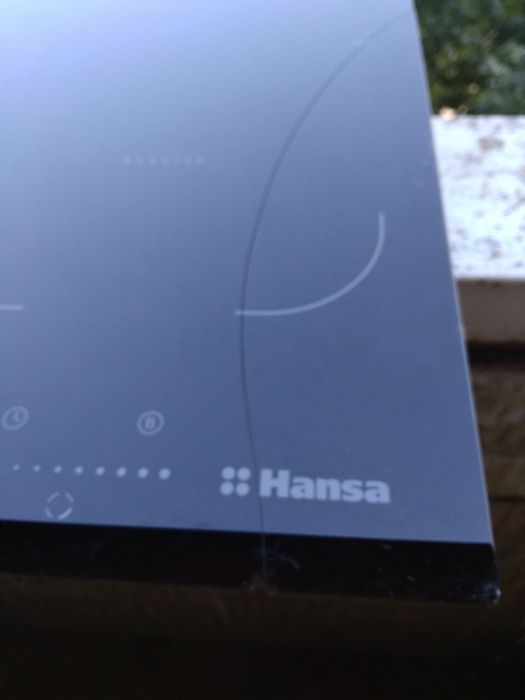 HANSA ВНІ68621 - Вбудована індукційна варильна поверхня
Модель: В