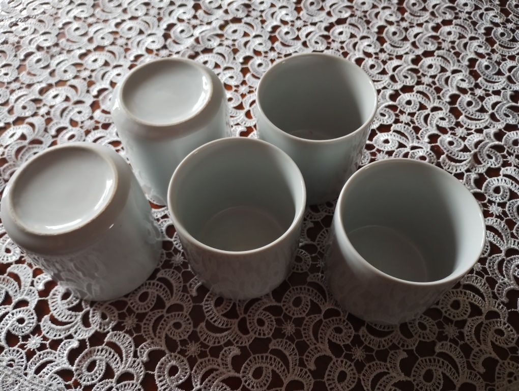 5 kubków ceramicznych