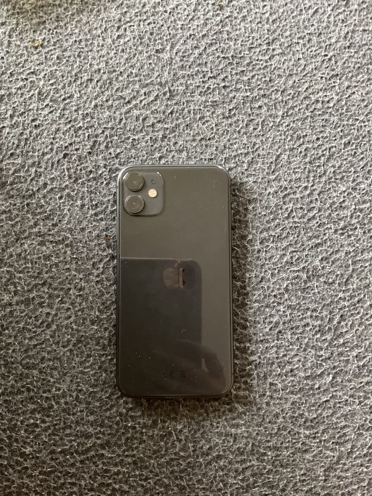 Iphone 11 stan dobry