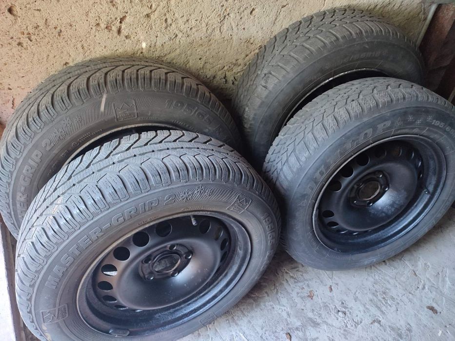 Зимова гума з дисками Опель 195/65/15