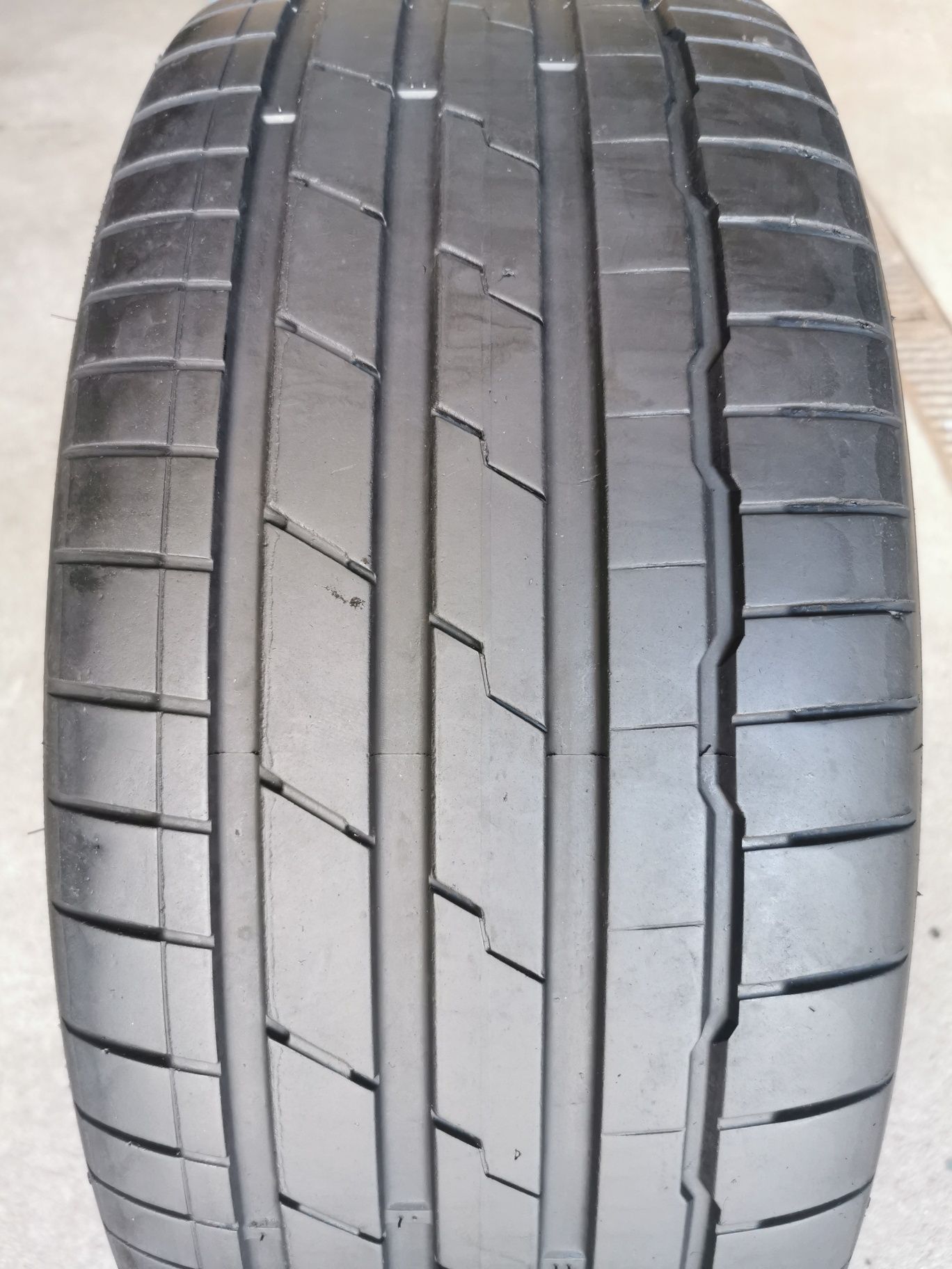 Para opon 255/45R19 104Y Hankook Ventus S1 evo3 RUN FLAT