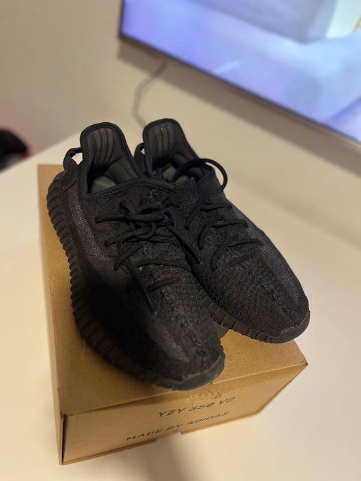 Adidas yeezy bost 350 ( original)