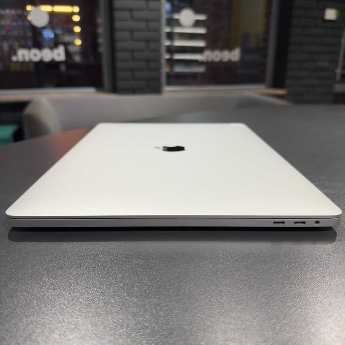 Ноутбук MacBook Pro 16" 2019 i9 16GB RAM 1Tb SSD В НАЯВНОСТІ!