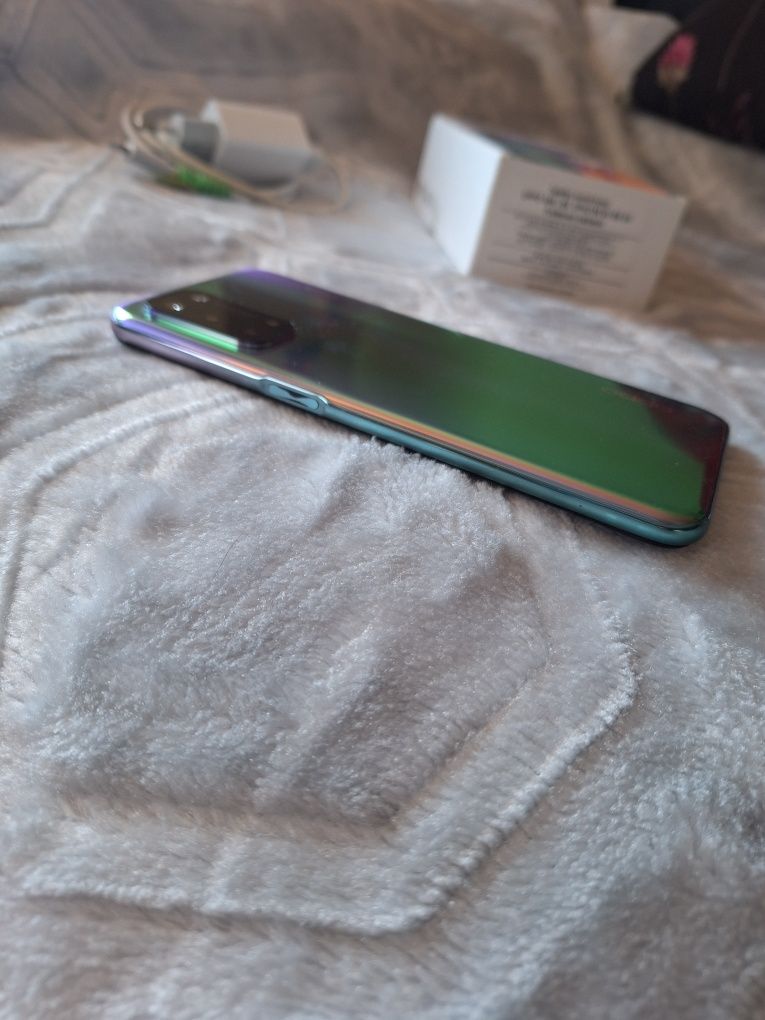 Oppo A54 5g telefon smartfon fioletowo niebieski ładowarka