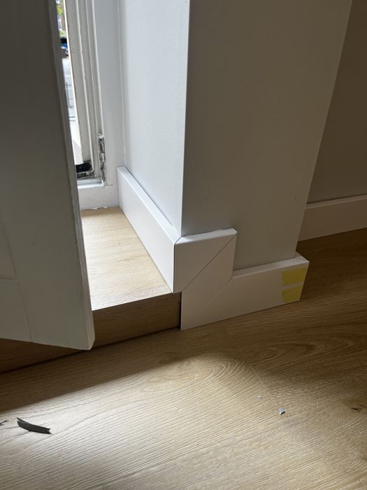 Montaż-Panele, listwy, drzwi, meble na wymiar