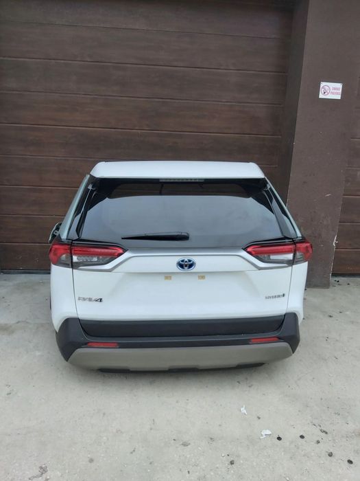 Toyota Rav4 V tył kompletny zderzak klapa lampa ćwiartka pas tylny błotnik