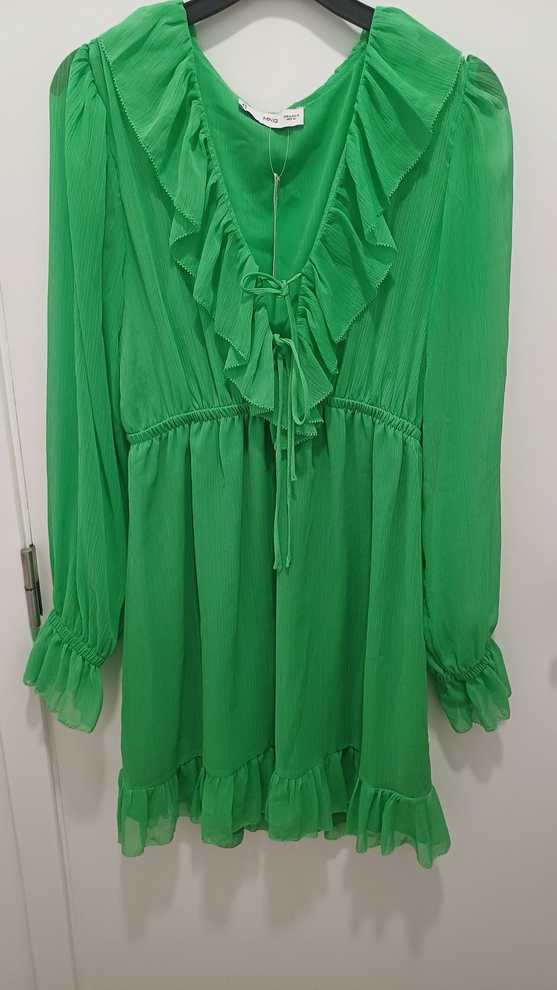 Vestido verde da mango (novo)-M