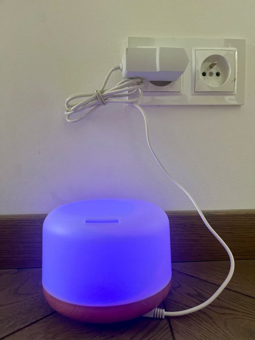 Nawilżacz powietrza z pilotem i 5 kolorami LED