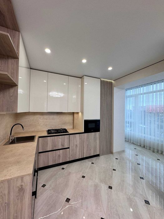 Продається стильна і простора 1 км. квартира з ремонтом у ЖК «Миру».