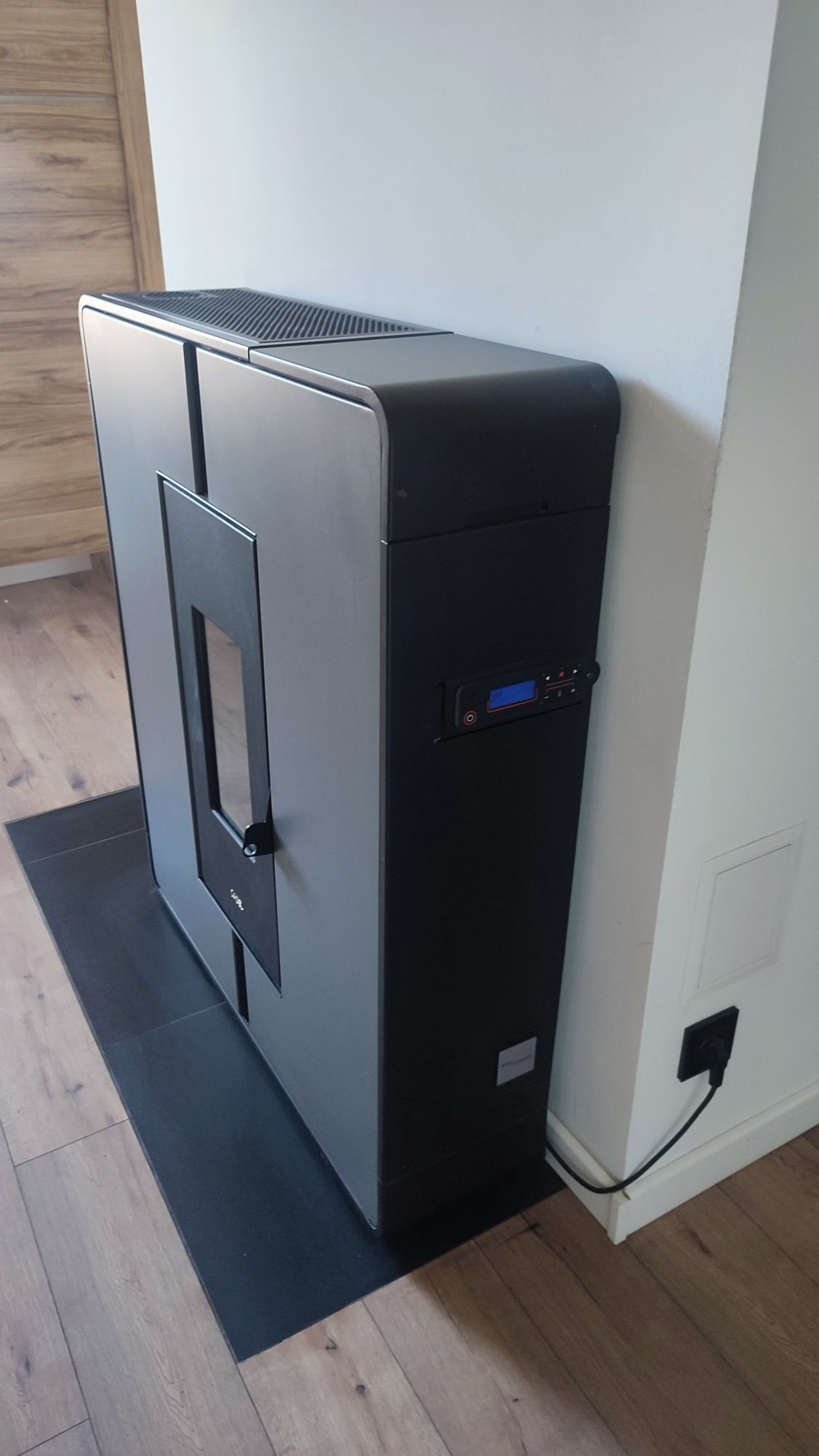 Piecyk na pellet CADEL Tile Plus 10kW