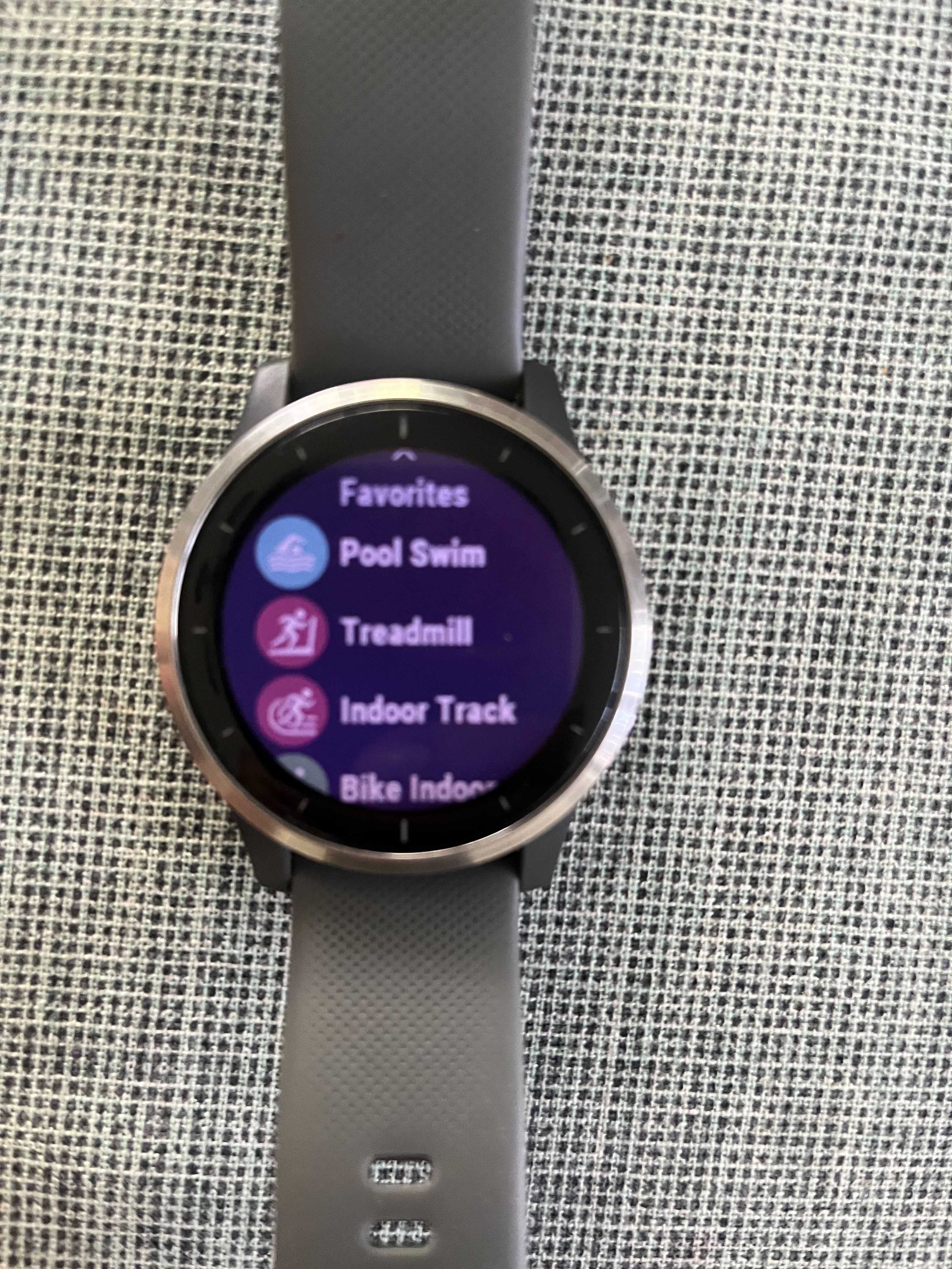 Zestaw sportowy: Garmin Vivoactive 4 + słuchawki EarFun S – OKAZJA!
